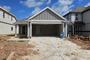 9218 Crestone Peak Dr, Willis, TX 77318 - Photo 2