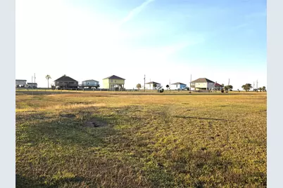 1 Mockingbird Lane, Anahuac, TX 77514 - Photo 1