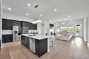 10102 Seaside Alder Dr, Conroe, TX 77385 - Photo 8