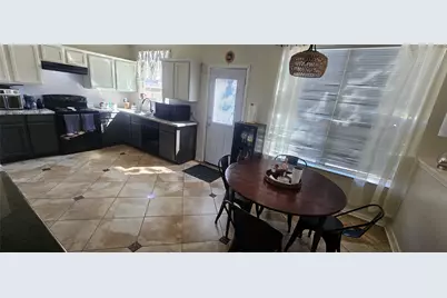114 Horn Court, Cove, TX 77523 - Photo 2
