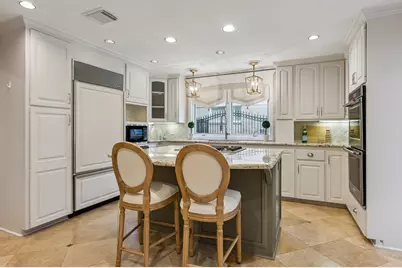 13630 Queensbury Lane, Houston, TX 77079 - Photo 4
