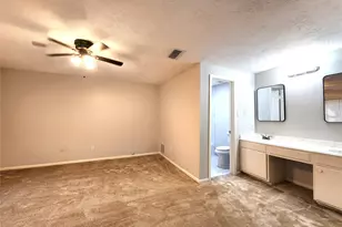 2314 Stillmeadow Dr, Missouri City, TX 77489 - Photo 10