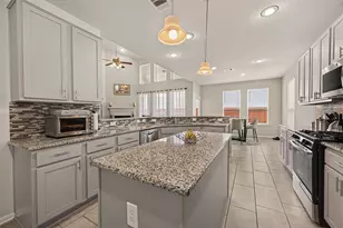 1914 Walnut Green Cir, Rosenberg, TX 77471 - Photo 10