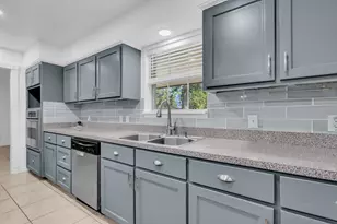 19811 Sagging Oaks Dr, Spring, TX 77388 - Photo 8