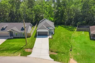 114 Indian Creek St, Willis, TX 77378 - Photo 28