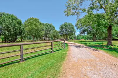 1066 Tafelski Road, New Waverly, TX 77358 - Photo 2