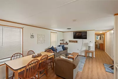 513 Mulberry Street, Matagorda, TX 77414 - Photo 14
