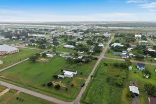513 Mulberry St, Matagorda, TX 77414 - Photo 38