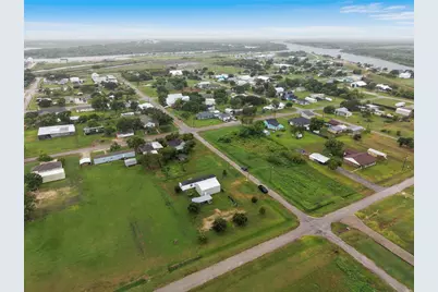 513 Mulberry Street, Matagorda, TX 77414 - Photo 34