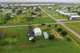 513 Mulberry St, Matagorda, TX 77414 - Photo 4