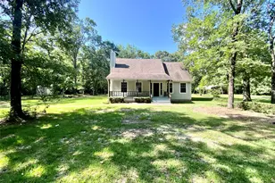 387 Hackberry Dr, Onalaska, TX 77360 - Photo 2