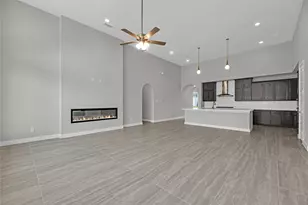 18826 Truman Trl, Conroe, TX 77302 - Photo 4