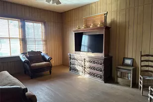 1302 19th St, Hempstead, TX 77445 - Photo 8