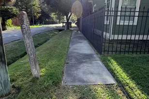 2626 Columbia St, Houston, TX 77008 - Photo 6