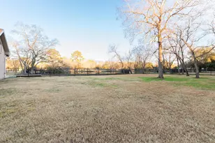 7955 Riviera Ct, Beaumont, TX 77707 - Photo 32