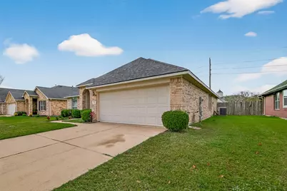 9202 Sorrell Hollow Lane, Rosenberg, TX 77469 - Photo 4