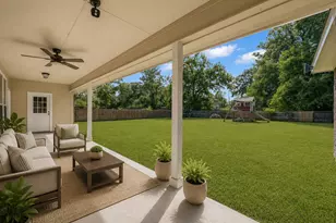 409 Mildred St, Cleveland, TX 77328 - Photo 22