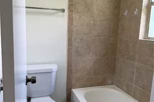 17514 Heritage Cove Dr, Webster, TX 77598 - Photo 10