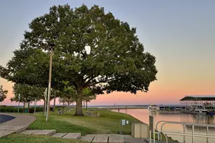 12100 Melville, Montgomery, TX 77356 - Photo 10