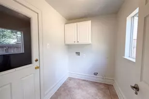 3147 Glade Springs Dr, Houston, TX 77339 - Photo 16