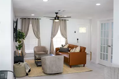 3007 Larknolls Ln, Houston, TX 77092 - Photo 2