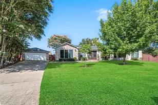 5425 Lazy Ct, Willis, TX 77318 - Photo 2