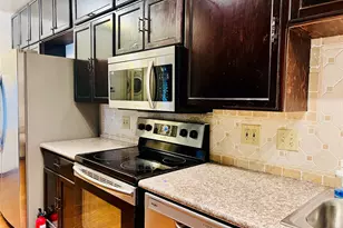 2100 Tanglewilde St, Houston, TX 77063 - Photo 18