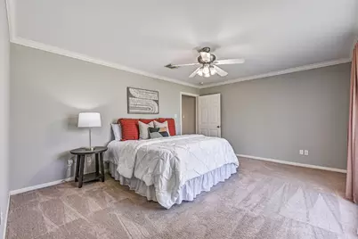 304 Chester Drive, Friendswood, TX 77546 - Photo 38