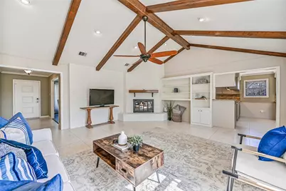 304 Chester Drive, Friendswood, TX 77546 - Photo 12