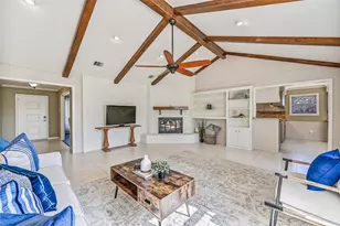 304 Chester Dr, Friendswood, TX 77546 - Photo 12