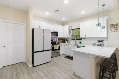 16529 Kingsbury Drive, Conroe, TX 77303 - Photo 10