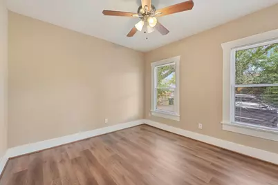 1107 Melbourne Street, Houston, TX 77022 - Photo 10