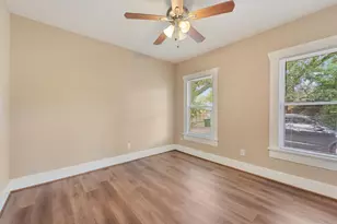 1107 Melbourne St, Houston, TX 77022 - Photo 10