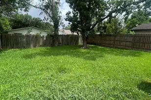 2242 Stillmeadow Dr, Missouri City, TX 77489 - Photo 10