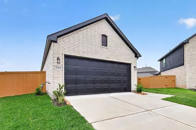 27203 Leeward Jetty Drive, Katy, TX 77493 - Photo 2