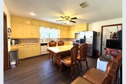 1435 Shaws Bend, Columbus, TX 78934 - Photo 10