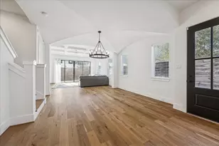 805 Fisher St, Houston, TX 77018 - Photo 8