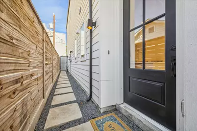 805 Fisher Street #A, Houston, TX 77018 - Photo 2