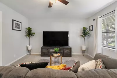 619 Jasmine Street, Richwood, TX 77531 - Photo 2