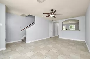 10022 Raymondville Rd, Houston, TX 77093 - Photo 6