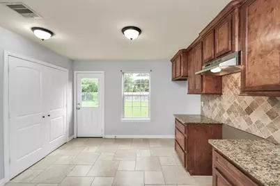 10022 Raymondville Road #B, Houston, TX 77093 - Photo 12