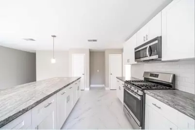 13911 Briar Place Drive, Houston, TX 77077 - Photo 6