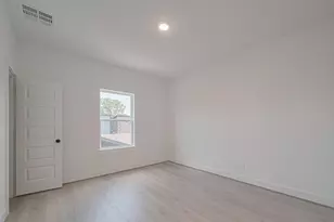 1350 W 24th St, Houston, TX 77008 - Photo 20