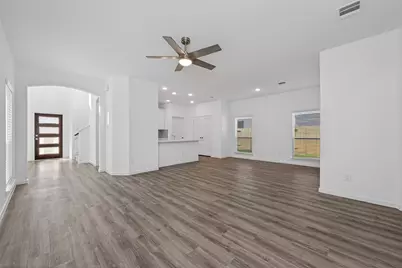 9750 Enclave Ridge Road, Willis, TX 77318 - Photo 8