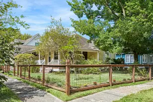 1301 Rutland St, Houston, TX 77008 - Photo 1