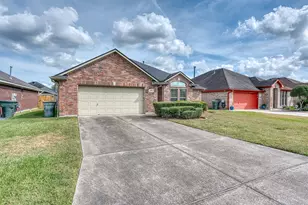 5710 Lori Ln, Beaumont, TX 77713 - Photo 4