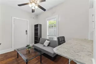 2509 Whitney St, Houston, TX 77006 - Photo 4