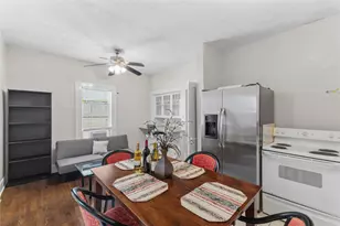 2509 Whitney St, Houston, TX 77006 - Photo 2