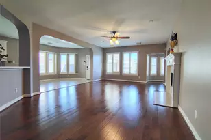 5515 Dawnington Pl, Sugar Land, TX 77479 - Photo 6