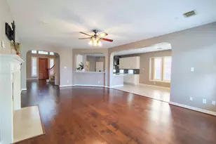 5515 Dawnington Pl, Sugar Land, TX 77479 - Photo 16